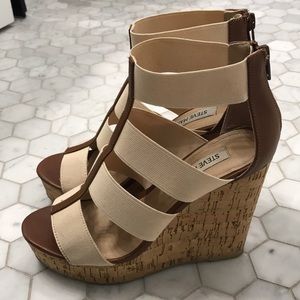 Steve Madden Selinah Wedges in Tan & Cognac